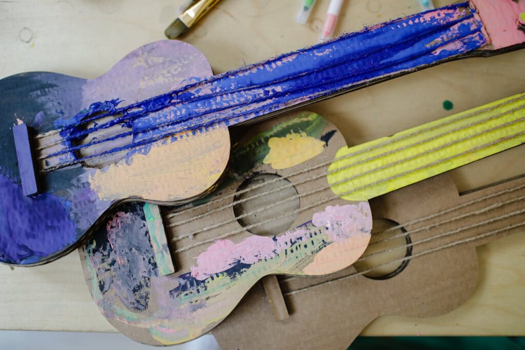 Fazendo instrumentos musicais com materiais reciclados